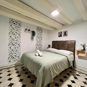 Sleep In Gothic Bcn Ostello